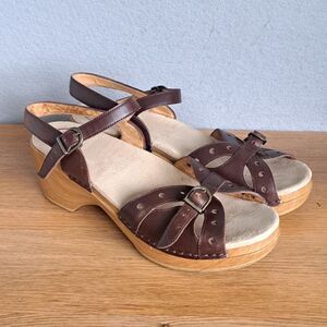 Dansko Sissy Women’s EU 40 US 9.5-10 Brown Leather Wood Slingback Wedge Sandals